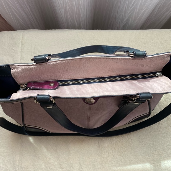 Coach Large Satchel with Shoulder Strap - Picture 4 of 8